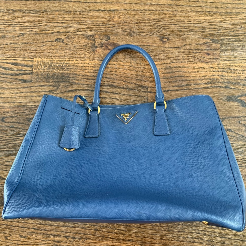 PRADA Saffiano leather tote bag - Picture 1 of 16
